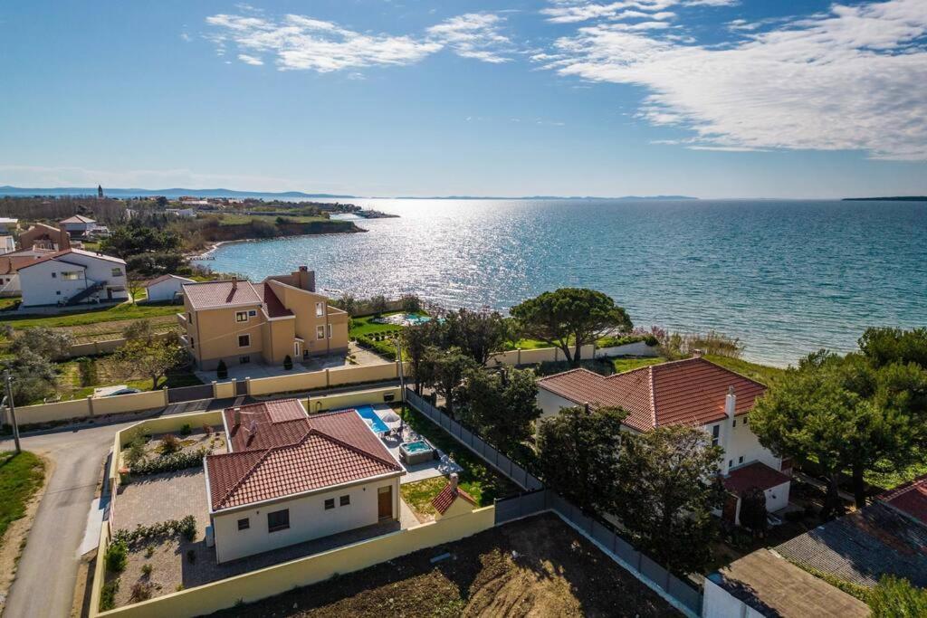 Villa Mattina, With Heated Pool And Jacuzzi Privlaka  Exterior photo