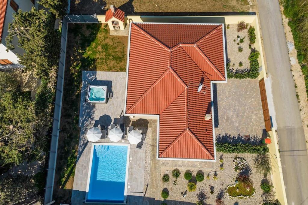 Villa Mattina, With Heated Pool And Jacuzzi Privlaka  Exterior photo